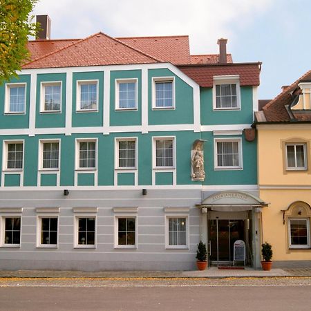 ホテル フローリアナホフ Markt Sankt Florian エクステリア 写真